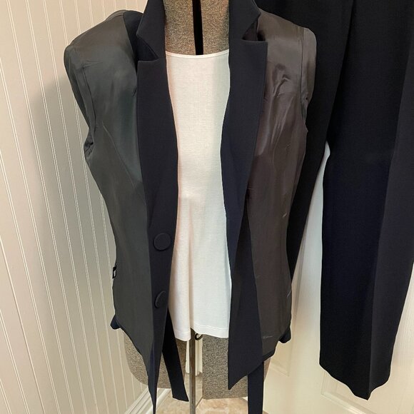 JONES WEAR SIZE 12 NAVY SUIT FULLY LINED JACKET WITH TIES AND SLACKS - Picture 4 of 16